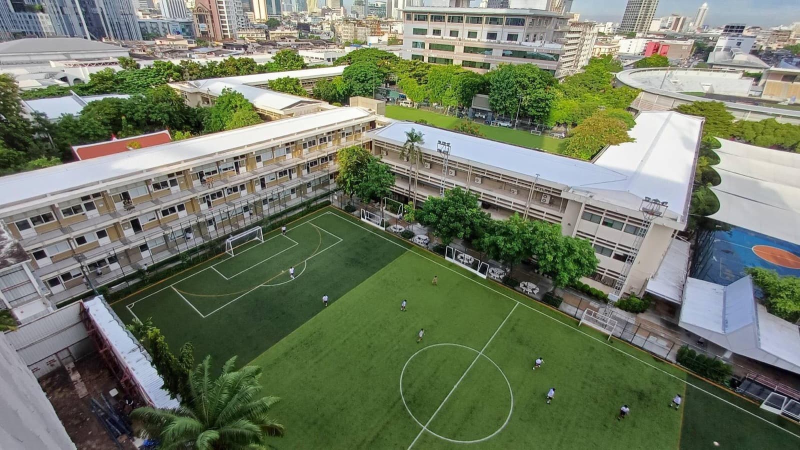 Chulalongkorn University Demonstration Secondary School entrance